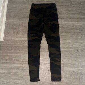 PINK camouflage leggings